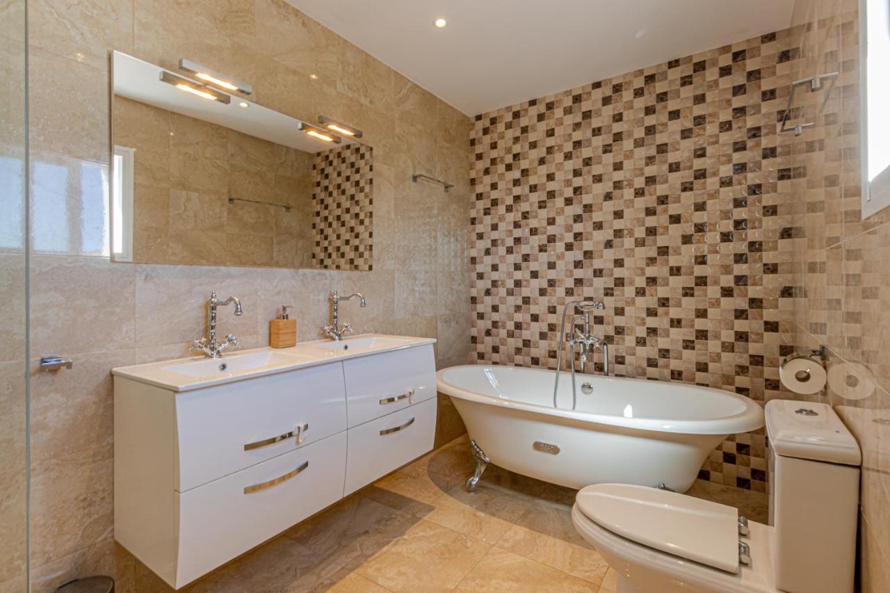 Luxury Villa Andalucia Seaview Private Pool Close To Centre Benalmadena Bagian luar foto