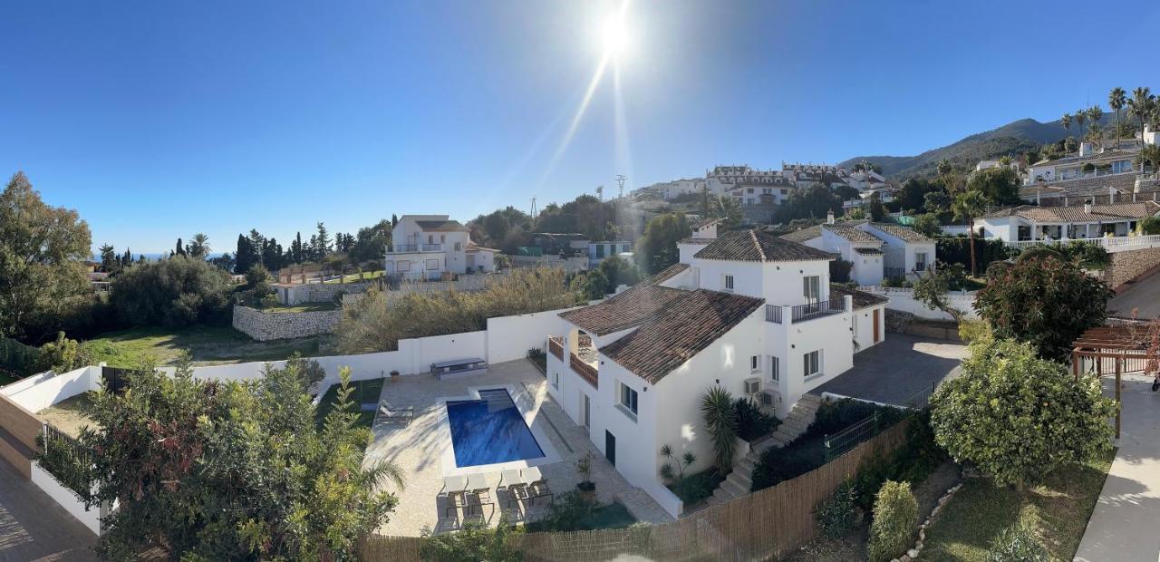 Luxury Villa Andalucia Seaview Private Pool Close To Centre Benalmadena Bagian luar foto