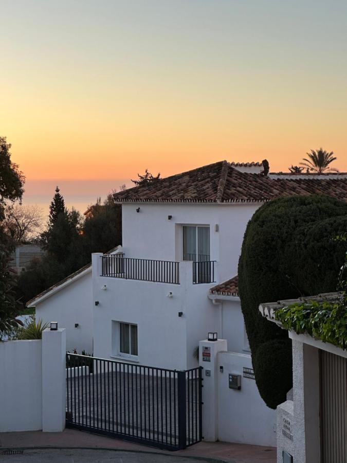 Luxury Villa Andalucia Seaview Private Pool Close To Centre Benalmadena Bagian luar foto